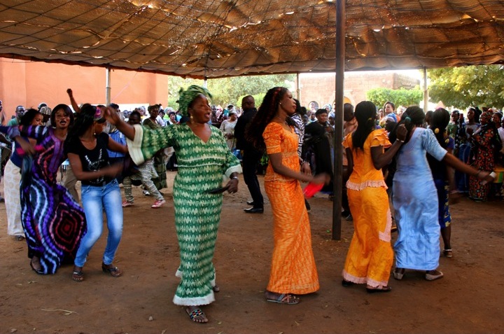 Segou festival music concert dancer traditional dance dress fabric women